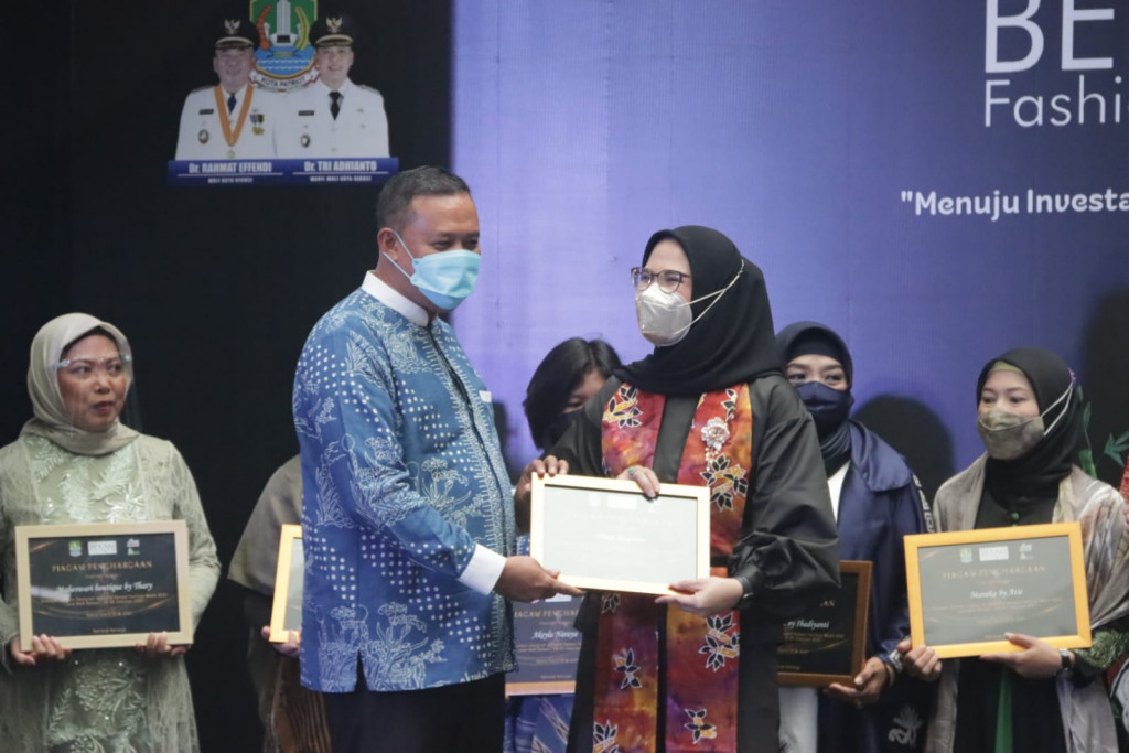 TRI ADHIANTO RESMI BUKA EVENT BEKASI FASHION WEEK 2021