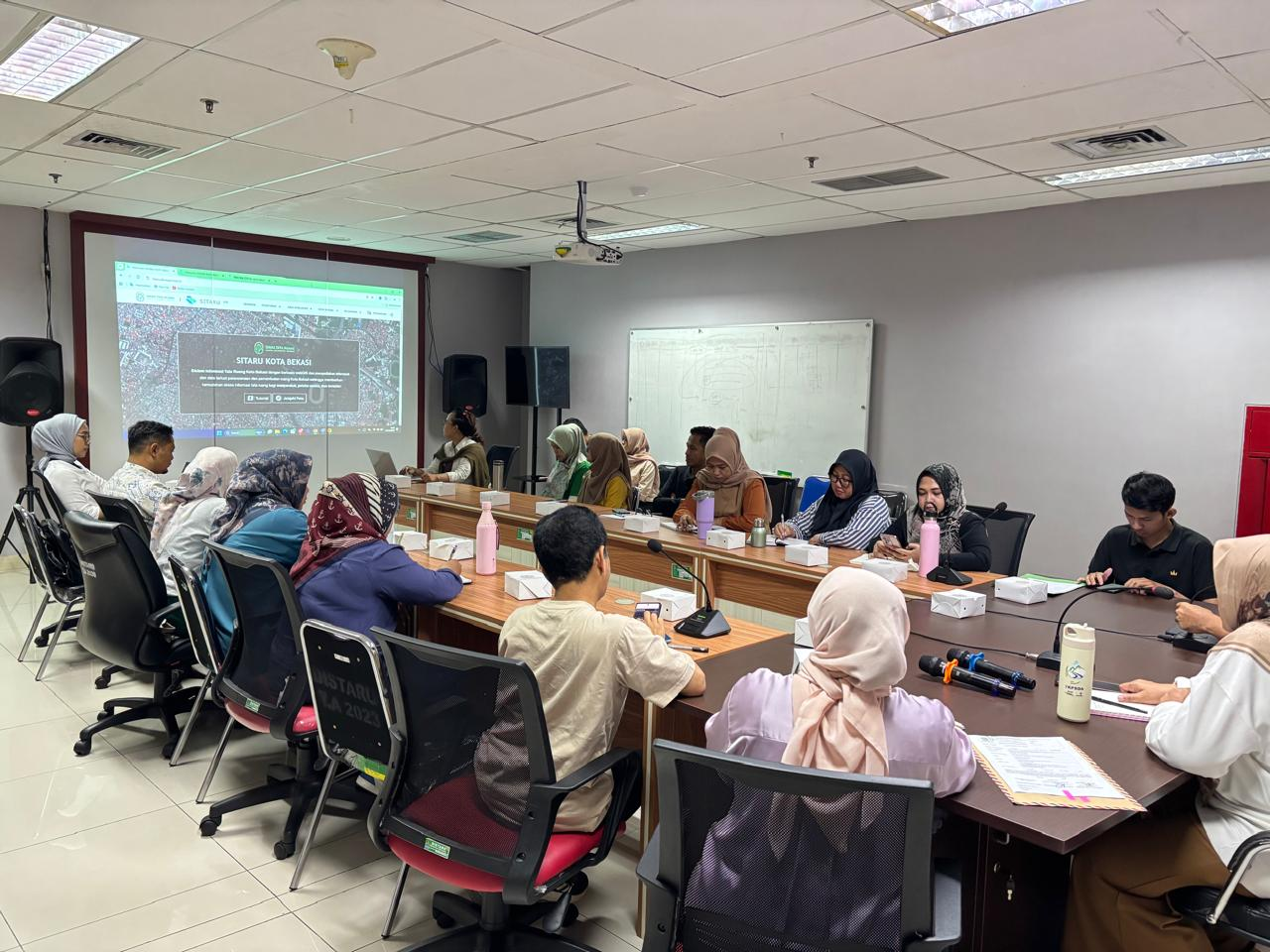 Rapat Pembahasan Laporan Akhir Pemeliharaan Aplikasi Sitaru